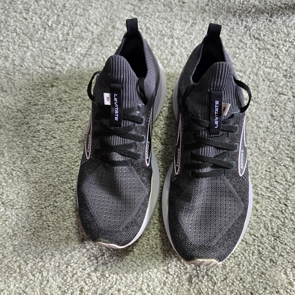 Brooks Levitate Athletic Shoes